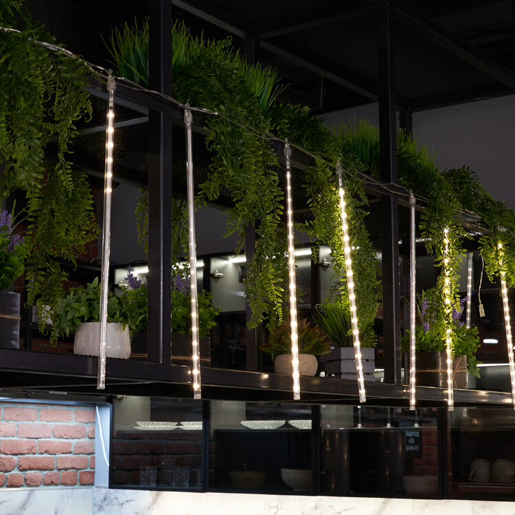 Светодиодная гирлянда Feron CL586 занавес Сосульки 4.5*0.5м + сетевой шнур 3м, 2700K динамичный, c питанием от сети 230V, прозрачный шнур 51452