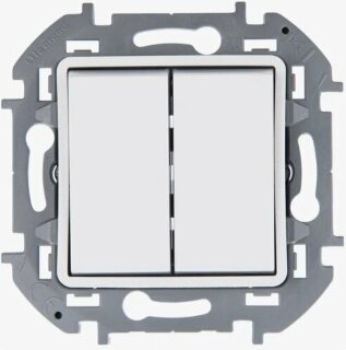 Legrand INSPIRIA Белый Переключатель 2-кл 673655