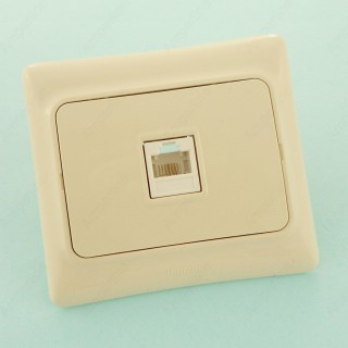 Розетка ТЛФ 1-я Legrand Kaptika Бежевый 782144