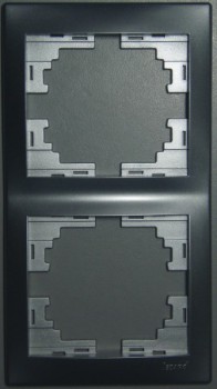 Рамка 2-ая  вертик. метал серый со вставкой 701-1010-152